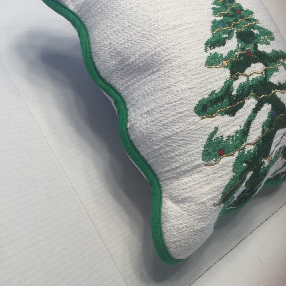 Threshold Festive Christmas Tree Throw Pillow with Green Trim NWT - Picture 6 of 10